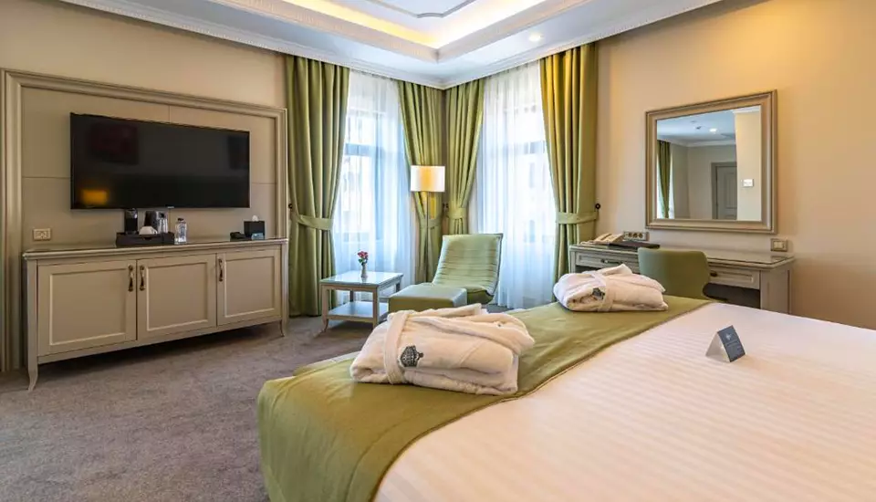 هتل دیوان سوییتس باتومی